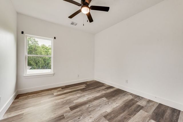808 S Frances Street, Terrell, TX 75160