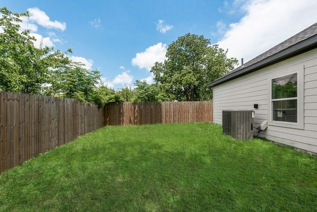 808 S Frances Street, Terrell, TX 75160