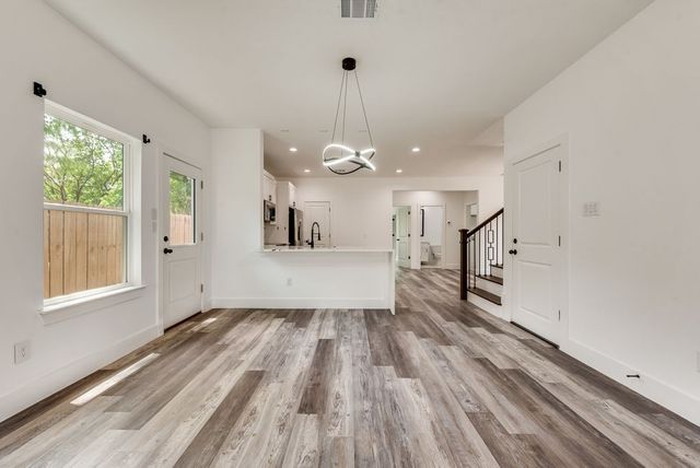 808 S Frances Street, Terrell, TX 75160