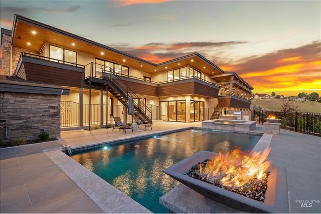 146 W Skylark Drive, Boise, ID 83702