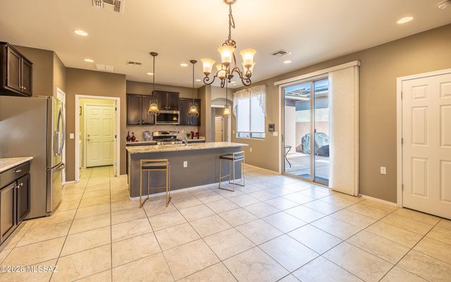 14035 E Stanhope Boulevard, Vail, AZ 85641