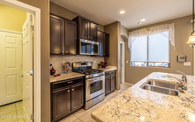 14035 E Stanhope Boulevard, Vail, AZ 85641