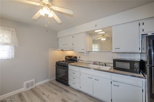 5249 W 150th Street, Brook Park, OH 44142