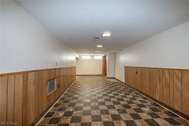 5249 W 150th Street, Brook Park, OH 44142