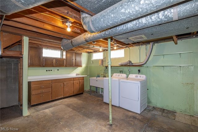 5249 W 150th Street, Brook Park, OH 44142