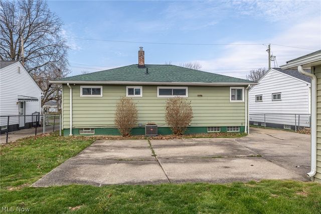 5249 W 150th Street, Brook Park, OH 44142