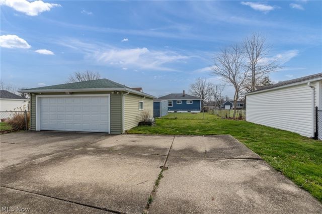5249 W 150th Street, Brook Park, OH 44142