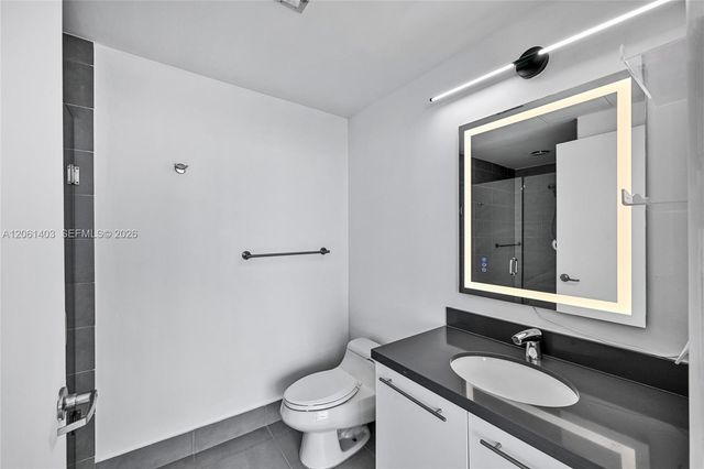 90 SW 3rd St PH-17, Miami, FL 33130