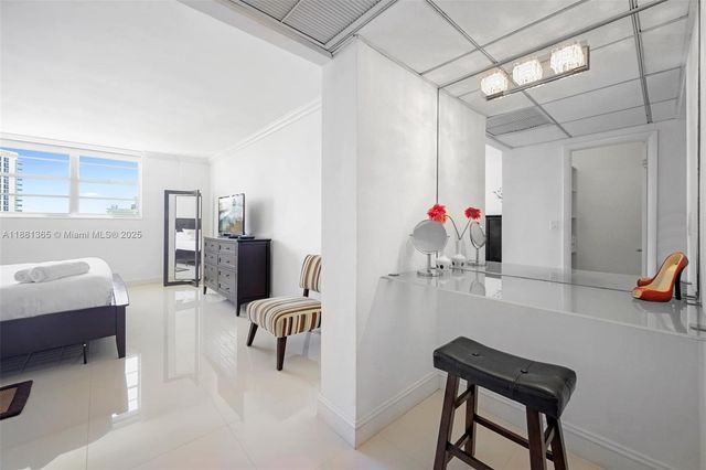 19370 Collins Ave 1103, Sunny Isles Beach, FL 33160