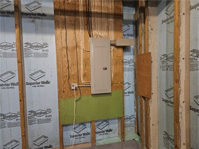 7715 Lamor Road, Jefferson Twp, PA 16137