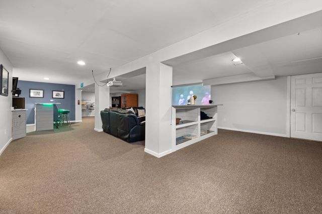 8303 Frederick Drive, Washington, MI 48094