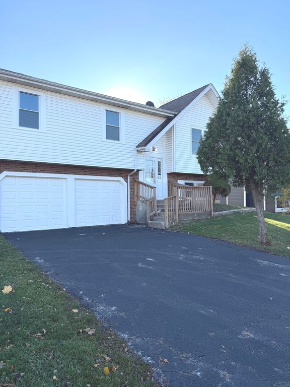 651 Chesapeake Drive, Bolingbrook, IL 60440