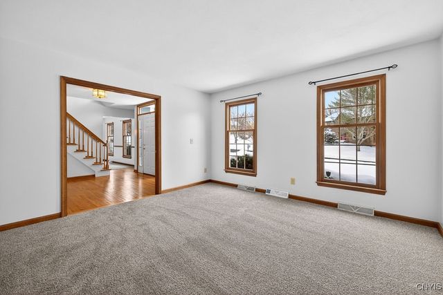 2788 Hiltonwood Rd, Lysander, NY 13027