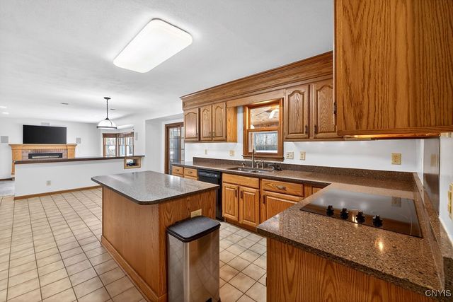 2788 Hiltonwood Rd, Lysander, NY 13027