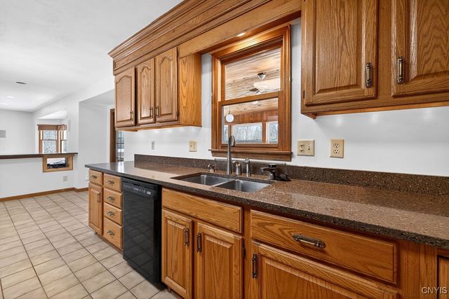 2788 Hiltonwood Rd, Lysander, NY 13027