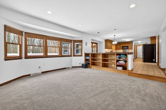 2788 Hiltonwood Rd, Lysander, NY 13027