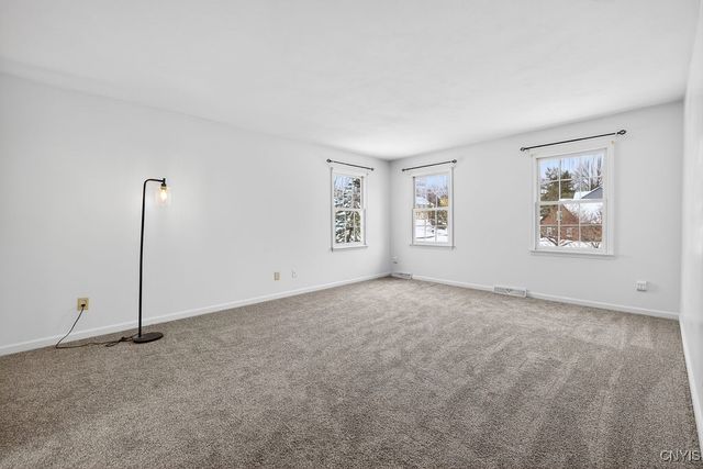 2788 Hiltonwood Rd, Lysander, NY 13027