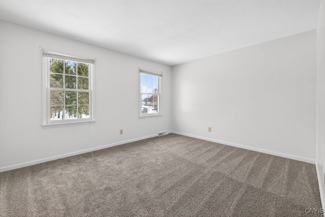 2788 Hiltonwood Rd, Lysander, NY 13027