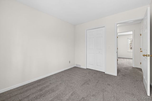 2788 Hiltonwood Rd, Lysander, NY 13027