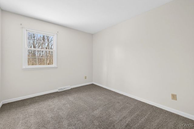 2788 Hiltonwood Rd, Lysander, NY 13027