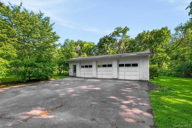 5 Anna Place, Marlboro, NY 12542