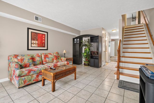 409 28th Ave S Apt 4, North Myrtle Beach, SC 29582