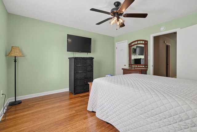 409 28th Ave S Apt 4, North Myrtle Beach, SC 29582