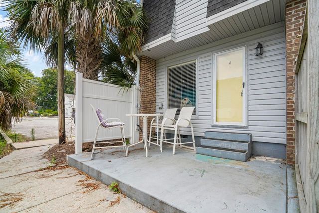 409 28th Ave S Apt 4, North Myrtle Beach, SC 29582