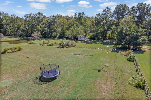 10661 CHAPEL HILL RD, Lakeland, TN 38002