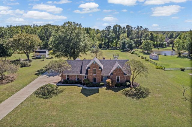 10661 CHAPEL HILL RD, Lakeland, TN 38002