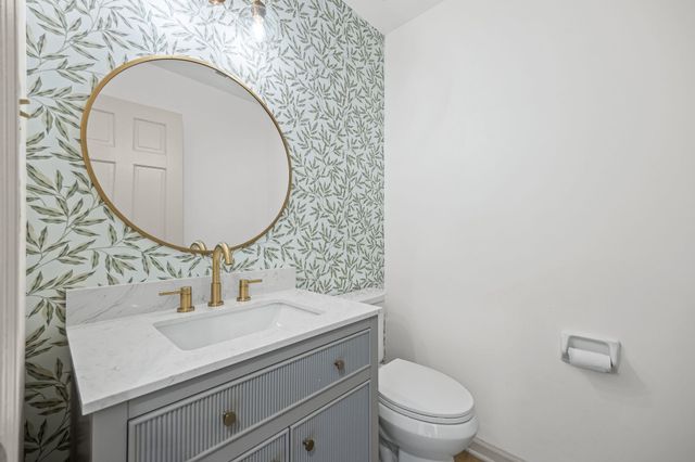 10661 CHAPEL HILL RD, Lakeland, TN 38002