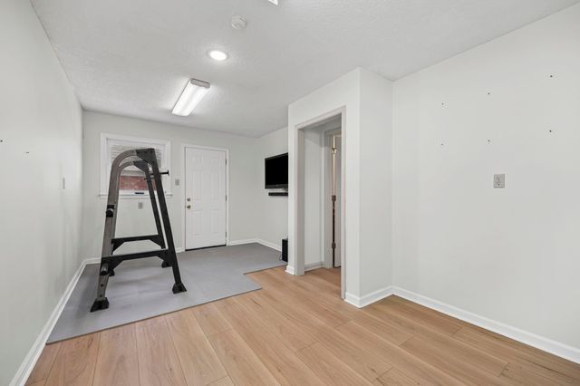 10661 CHAPEL HILL RD, Lakeland, TN 38002