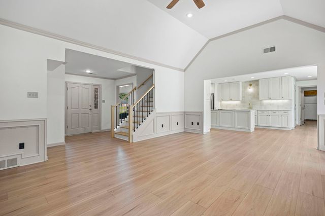 10661 CHAPEL HILL RD, Lakeland, TN 38002