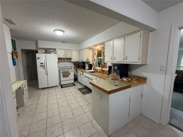 105 LAKE SEARS DRIVE, Winter Haven, FL 33880