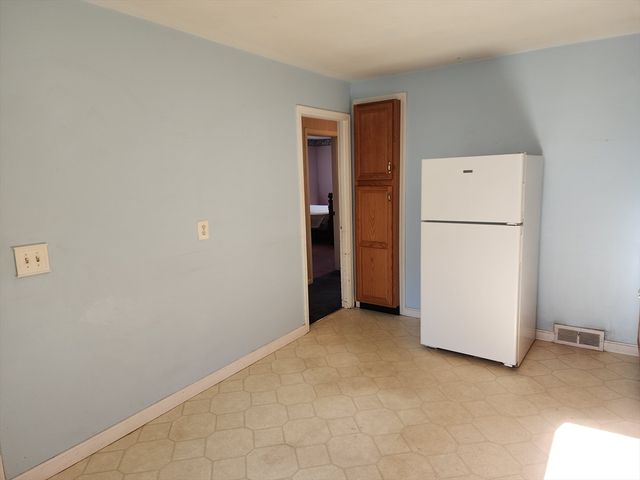 800 Mckinstry Ave, Chicopee, MA 01020