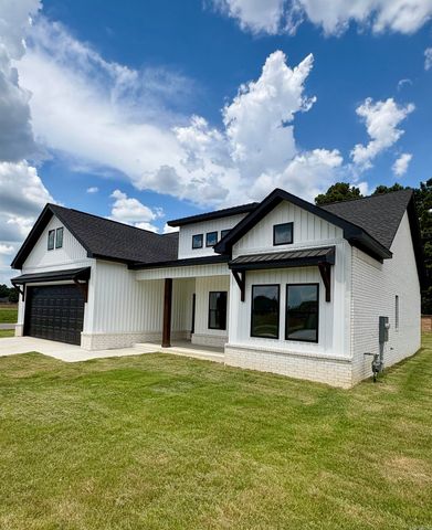 1 Dragonfly Cove, Greenbrier, AR 72058