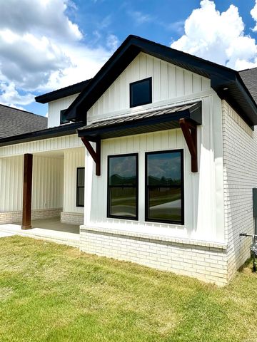 1 Dragonfly Cove, Greenbrier, AR 72058