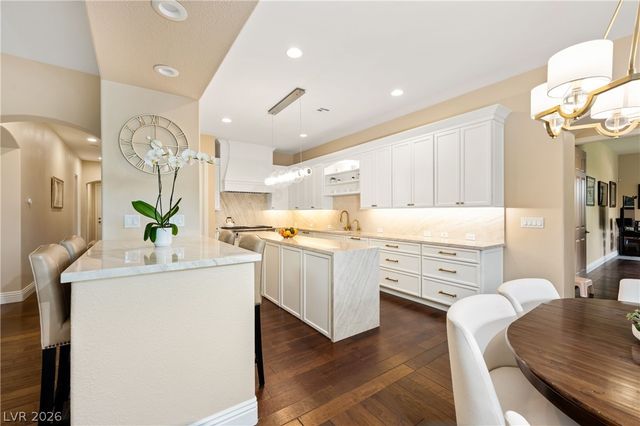 9209 Eagle Hills Drive, Las Vegas, NV 89134