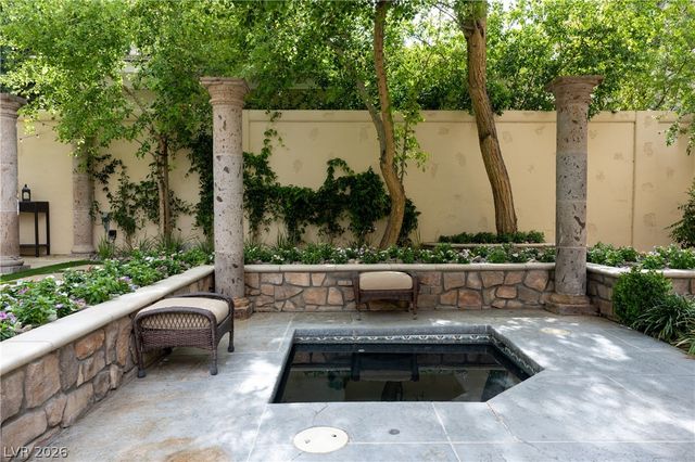 9209 Eagle Hills Drive, Las Vegas, NV 89134