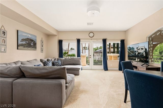 9209 Eagle Hills Drive, Las Vegas, NV 89134