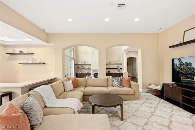 9209 Eagle Hills Drive, Las Vegas, NV 89134