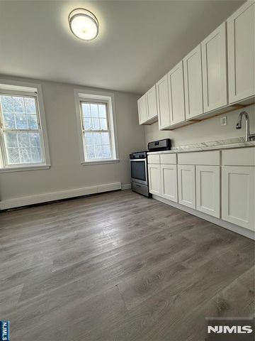 113 Banta 1, Garfield, NJ 07026