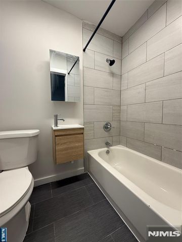 113 Banta 1, Garfield, NJ 07026
