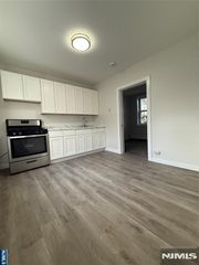 113 Banta 1, Garfield, NJ 07026