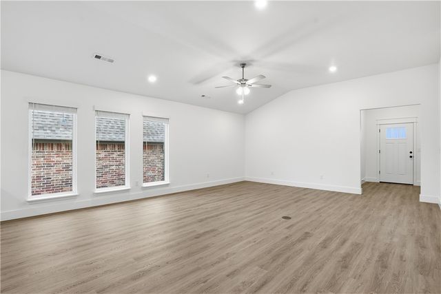 2812 Buckside Street, Springdale, AR 72762