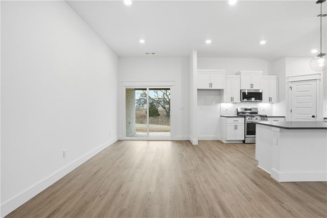 2812 Buckside Street, Springdale, AR 72762