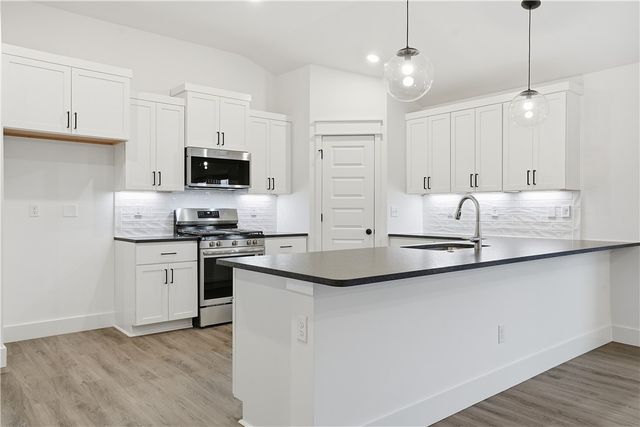 2812 Buckside Street, Springdale, AR 72762