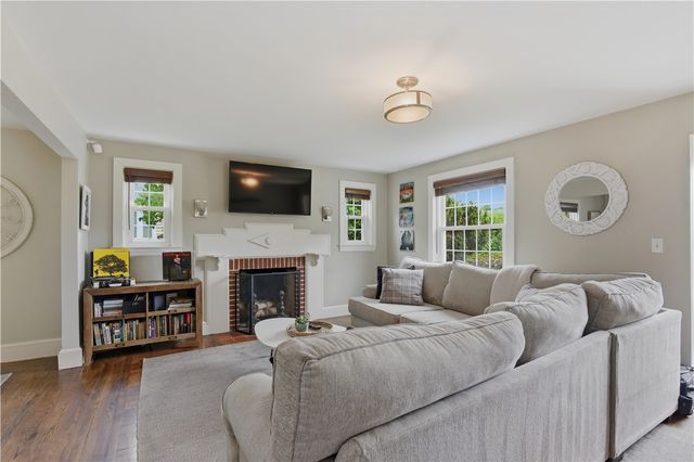 96 Meridian Street, Providence, RI 02908