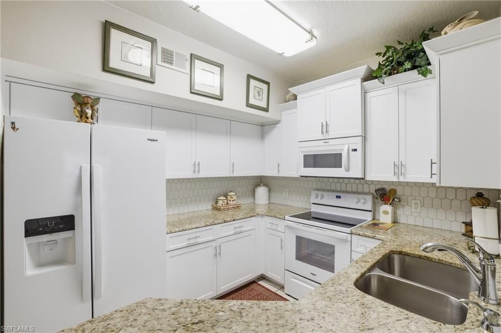 15605 Ocean Walk CIR 113, FORT MYERS, FL 33908 — photo 5