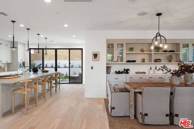 1609 N Coronado Street, Los Angeles, CA 90026